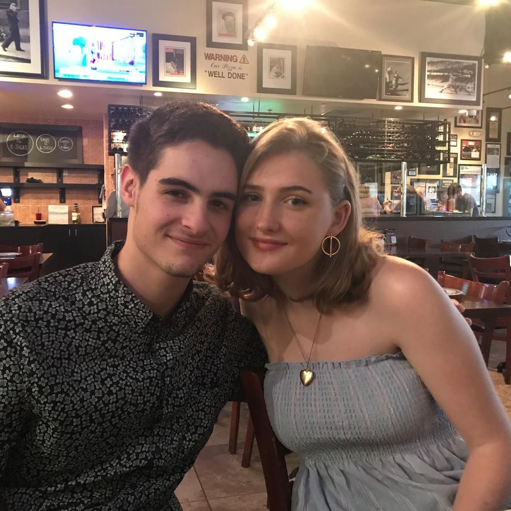 Meet your Posher, Kayla